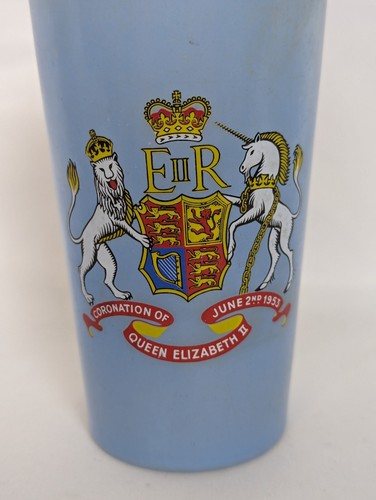 Vintage Queen Elizabeth II Coronation Blue Glass Tumbler Highball UK Royalty - Picture 2 of 6