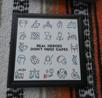 Real Heroes Don't Need Capes Tile Picture Medical First Responder Doctor Nurse