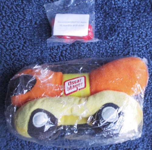 OSCAR MAYER Wienermobile HOT DOG PLUSH Stuffed BEANIE Bean Bag WEINER WHISTLE