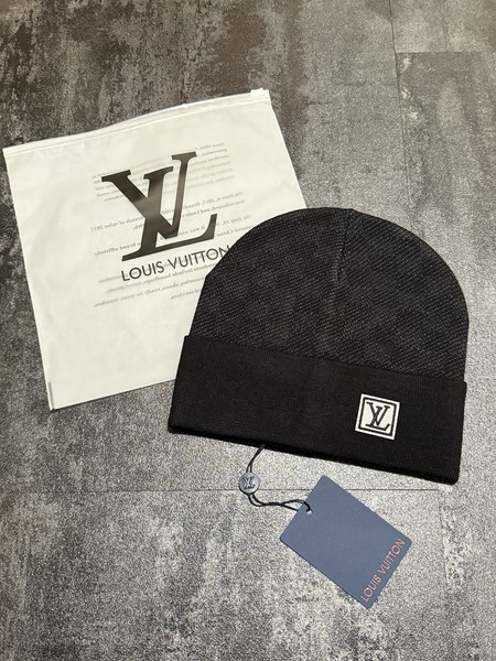 🌫️ Louis Vuitton LV beanie Black