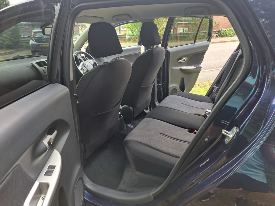 Toyota Urban Cruiser 1.4 D4D F.S.H. 14 STAMPS. | eBay UK