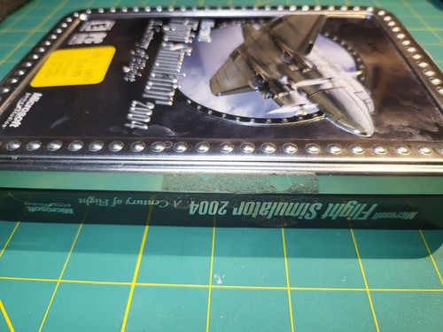 Microsoft Flight Simulator 2004: A Century of Flight CD-ROM w/Manual CIB Tin - Picture 4 of 10