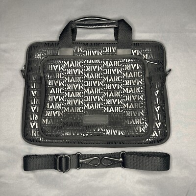 Marc Jacobs Laptoptasche schwarz Monogramm Neopren und Leder