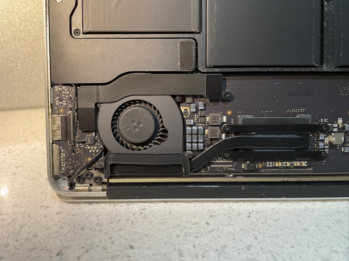 Apple MacBook Air 6 13.3