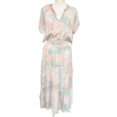 open lace back dress Wilder Pleated Floral Maxi Dress main image 1