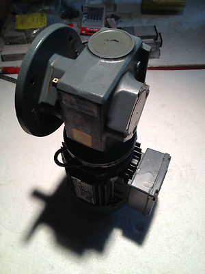 SEW Eurodrive SF32 DT71D4 Getriebemotor