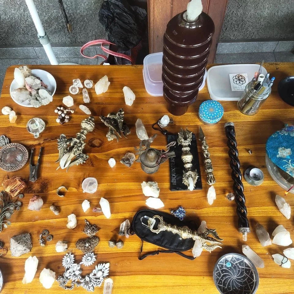 Crystal Activated Barong Ring Mystical Demon Ritual Brass Sculpture Quartz - Image 4 of 4