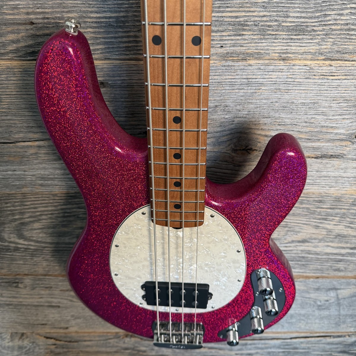 ベース MUSICMAN StingRay USA Ernie Ball Music Man StingRay Special Bass Guitar - Soda Pink