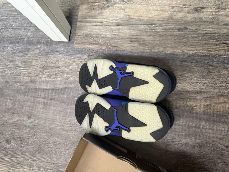 Jordan 6 Aqua Youth tamanho 7Y - Imagem 2 de 4