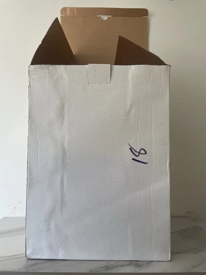 Franklin Mint Precision FARMALL Model A Farm Tractor 1:12 Scale with Box - Image 4 of 4