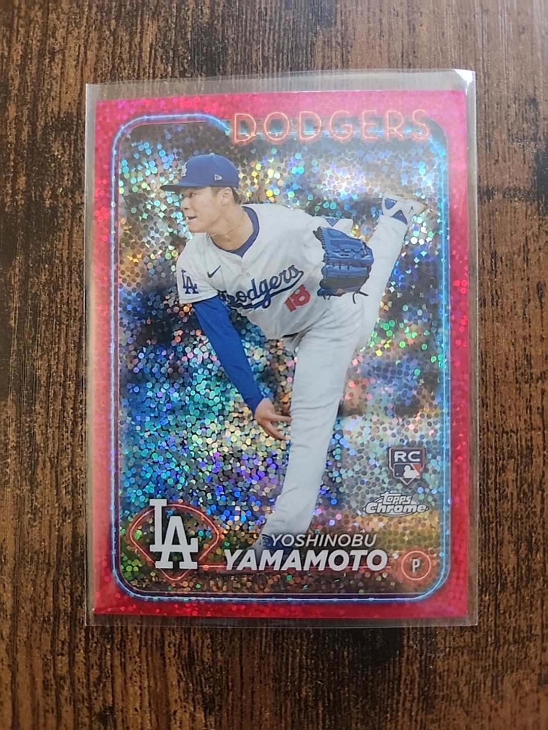 2024 Topps Chrome Yoshinobu Yamamoto RC REFRACTOR MAGENTA SPARKLE /350 #18 👌