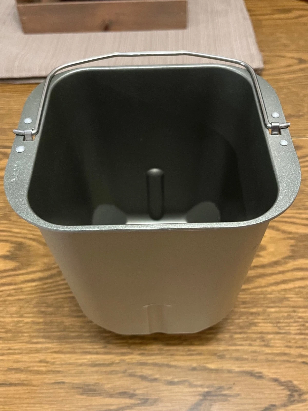 Oster Sunbeam Bread Maker Pan & Paddle 5814 5815 5839 5840 5841 5842 5843 5844
Opens in a new window