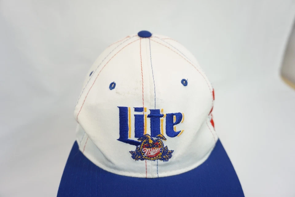 Cerveza Miller Lite "¡Me gusta la luz!" Gorra con bandera americana con logotipo vintage a presión Foto 4 de 4