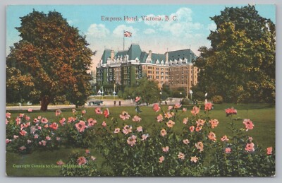 Empress Hotel Beautiful Garden, Victoria, BC, Canada, Color Postcard TS-24A