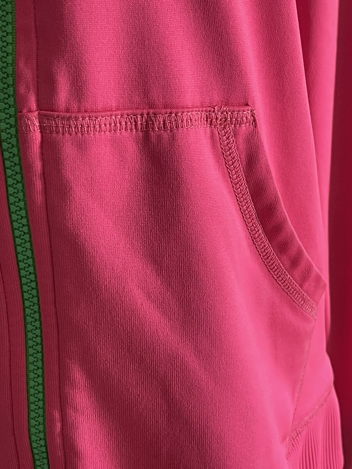 Felpa con cappuccio FILA sportiva taglia Med rosa brillante e verde con cerniera atletica casual palestra