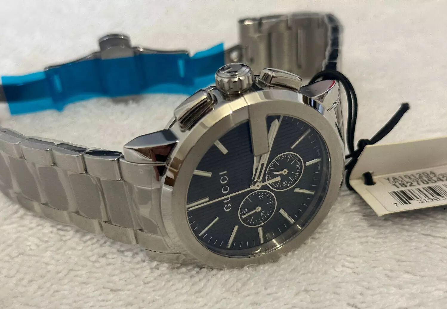 Montre classique pour homme Gucci G Chrono YA101204 cadran noir 44 mm S/acier