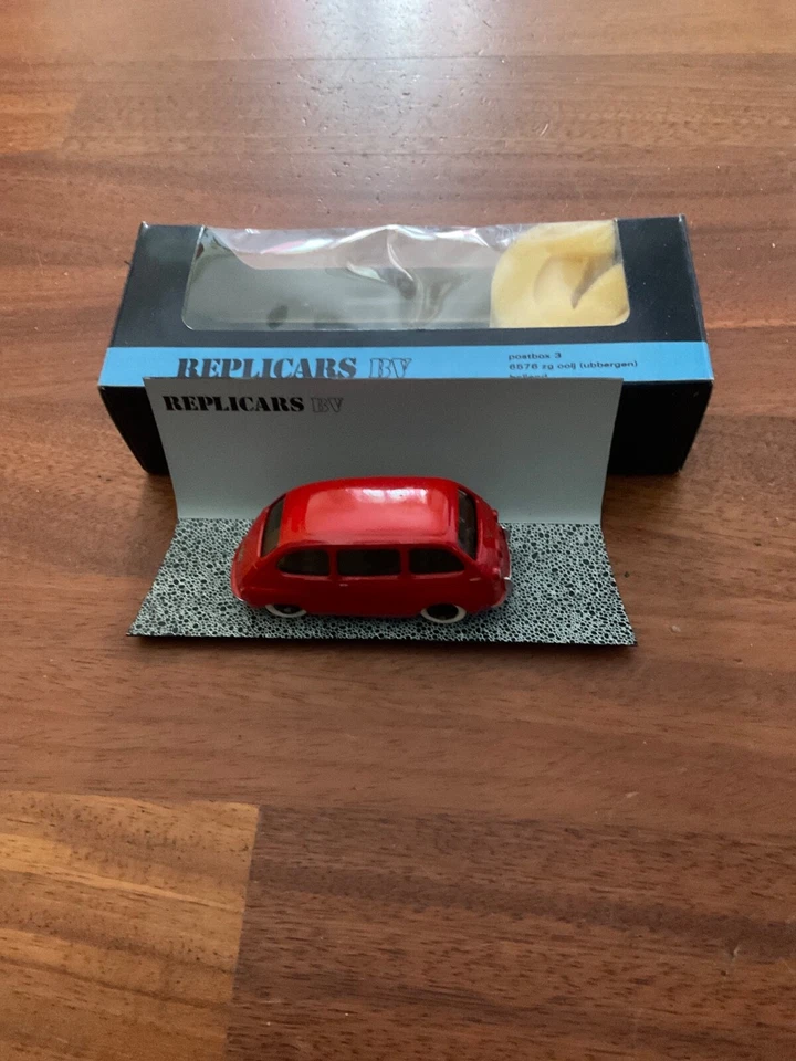 SPOT-ON FIAT 600 RARA REPLICARS BV HOLLAND - Immagine 3 di 3