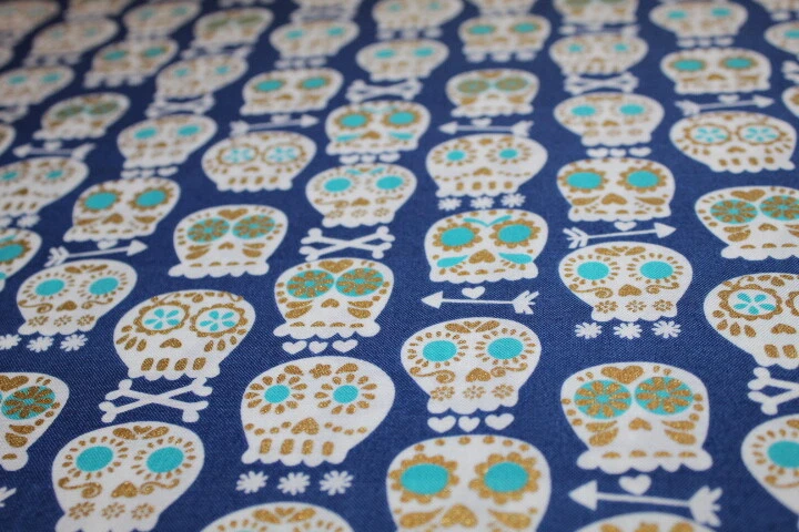 {Dios de Los Muertos} Tela Cuarto Graso Corto FQ 17" x 21" Algodón CALAVERAS DE AZÚCAR Foto 2 de 4