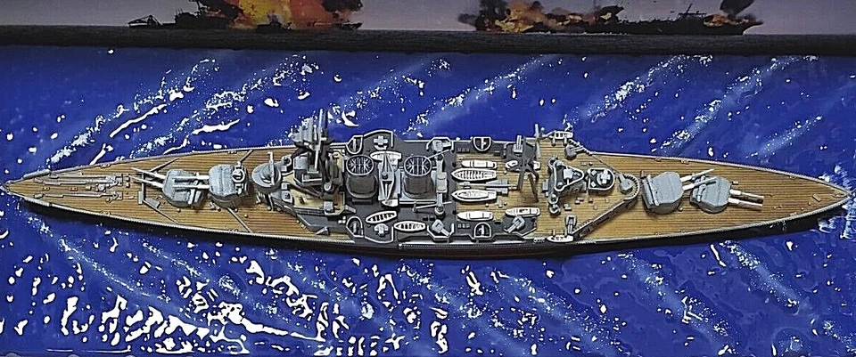 FORCES OF VALOR 1:700 DIE CAST NAVE  BATTLESHIP  BRITISH HMS HOOD 1941   861002A - Immagine 2 di 4