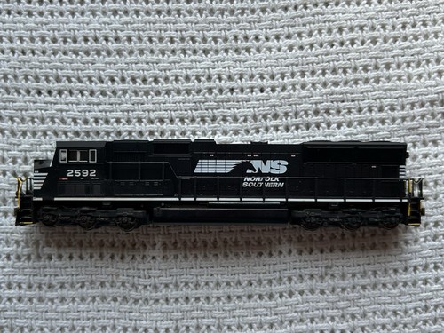 Kato N - 176-7501 - Locomotora diésel - SD70M # 2591