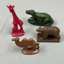 Lot of 4 Mold-A-Rama Brookfield Zoo Souvenir Plastic Giraffe Bear Gator Camel