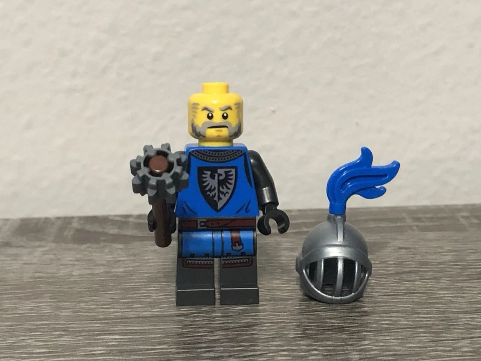 10 Lego Black Falcon Knight Mace Minifigures - Image 4 of 4