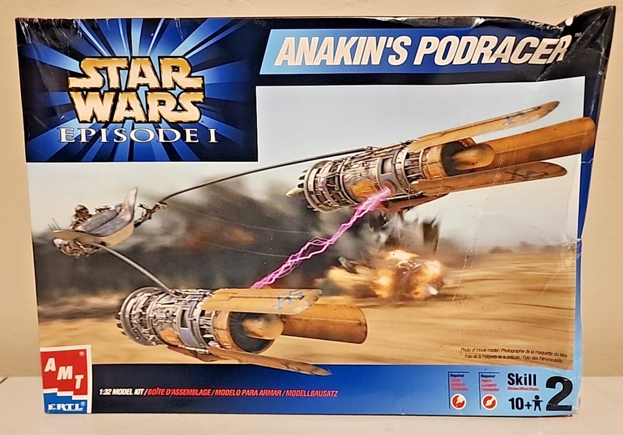 # 30122 Open Box Sealed Bags 1:32