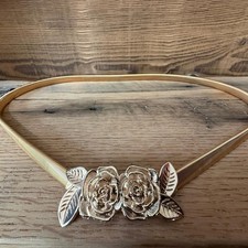 VINTAGE Gold Floral Metal Waist Belt - Elegant Rose Accent