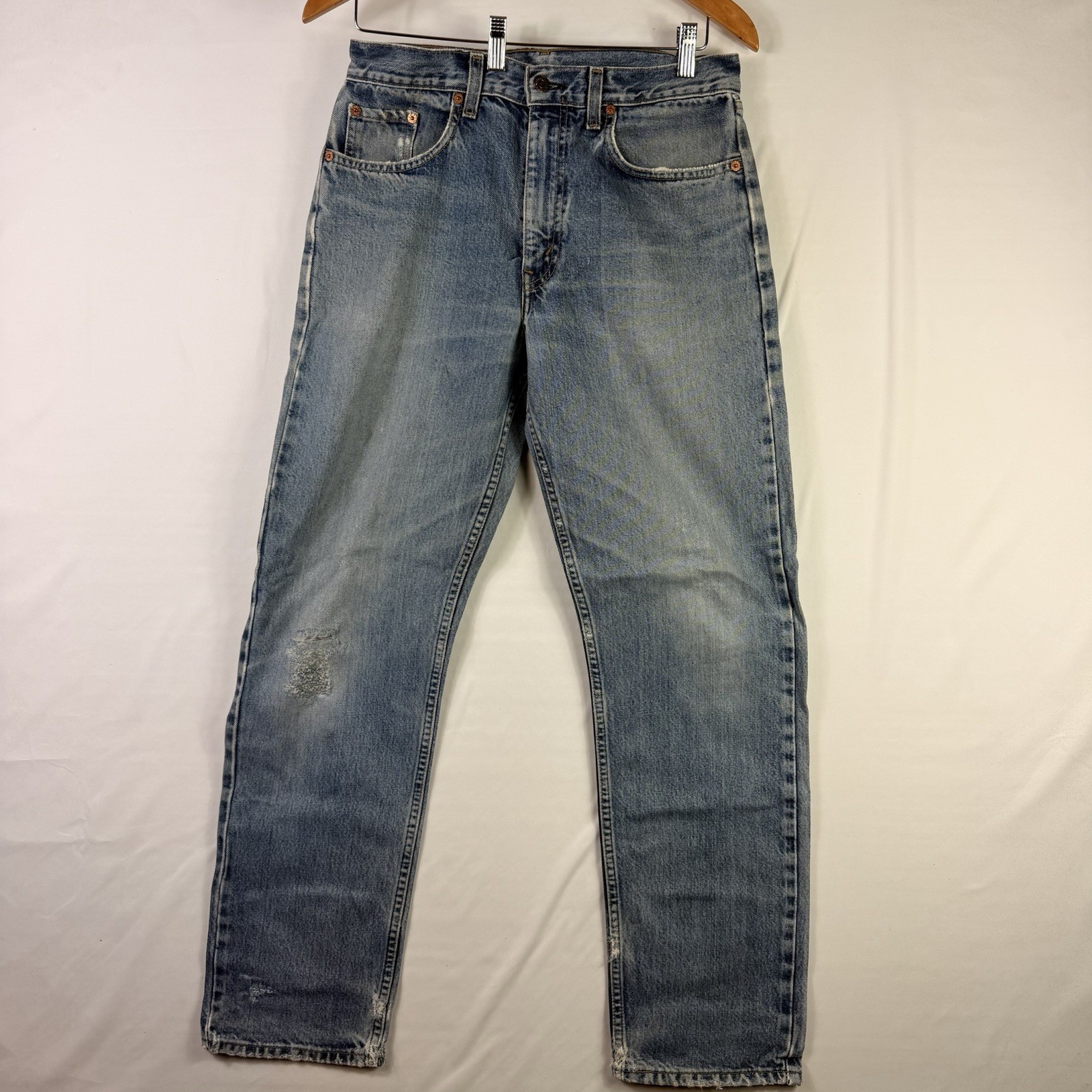 Vintage Levi’s 615 Straight Leg Jeans Classic Blue Light Wash Denim Men’s 32x32