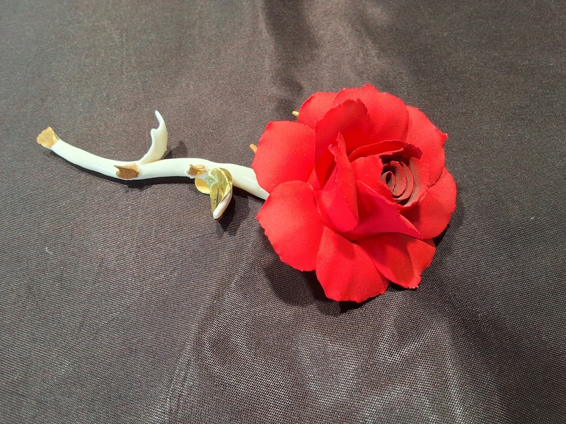 Vtg Fabar Capodimonte Porcelain Hand Made Painted Red Rose Made In Italy / COA