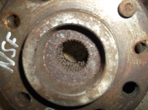 VX220 Vauxhall Opel SPEEDSTER N/S Passenger Side Front Hub & Carrier Upright OEM - Picture 2 of 3