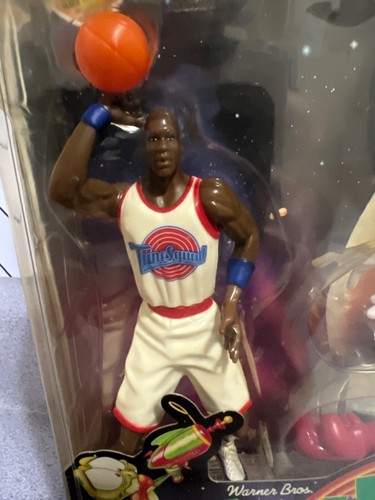 Space Jam Michael Jordan and Bugs Bunny with Hyper Lane Surfer 1996!!!!! - Picture 2 of 4