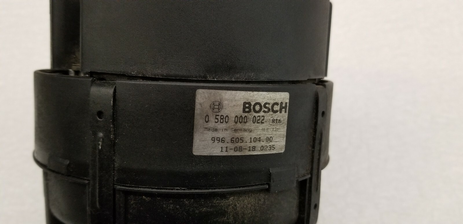 MCLAREN MP4-12C SECONDARY AIR INJECTION PUMP OEM 0580000022 996605104
