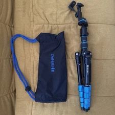 Used Benro Slim Travel Kit - Carbon Fiber FSL09CN00 Tripod Camera Holder Stand