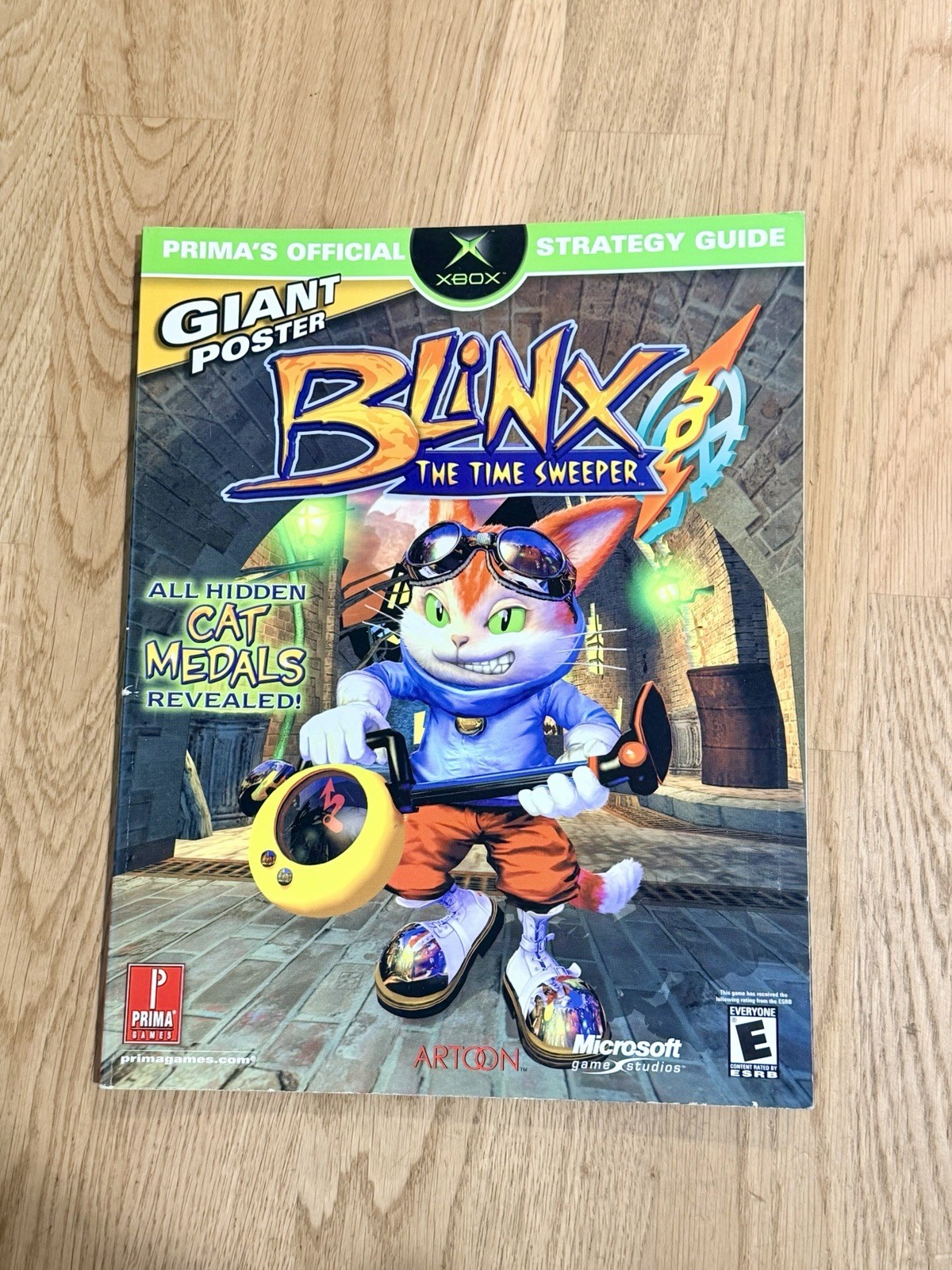 Blinx the Time Sweeper Strategy Guide (Prima, 2002) XBox With Poster Free Ship