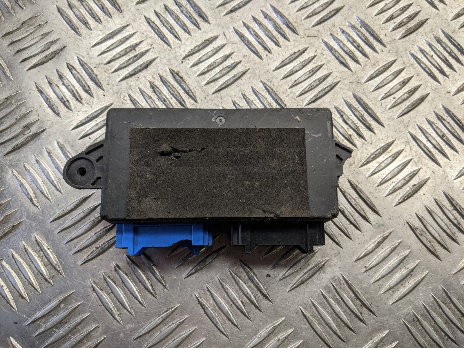 B541 Renault Locking System Unit Module 73847257 | eBay