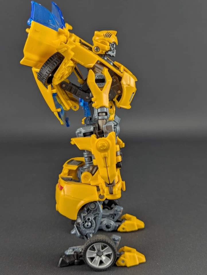 Transformers Autobot Alliance Battle Blade Bumblebee complete Takara HFTD AA-02 - Image 4 of 4