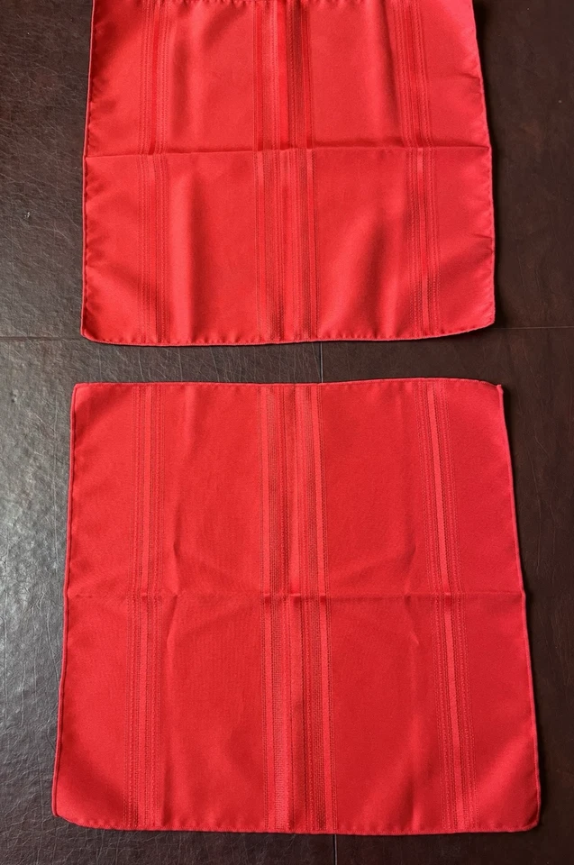 Set Of 7 Medium weight Bright Holiday Red Polyester Dinner Napkins 17" Square - Image 4 of 4