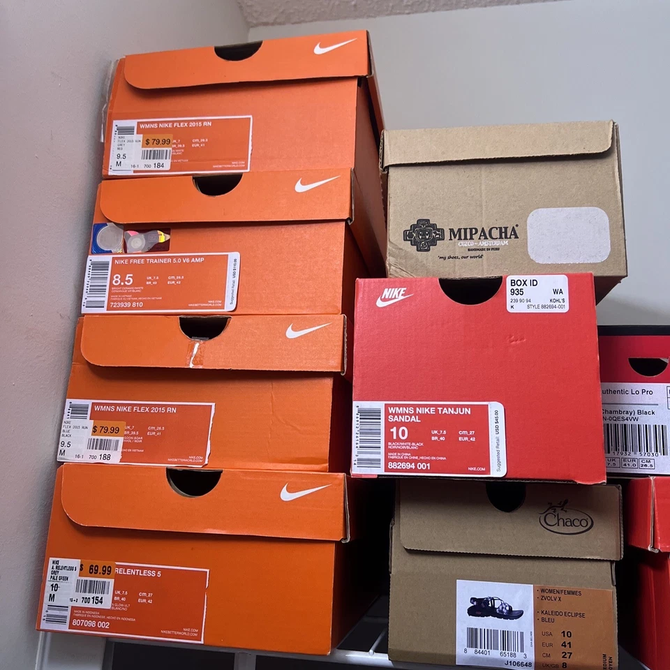 Size 9 - Nike Metcon 2 Black Iron Grey Gold - New With Box - Image 3 of 3