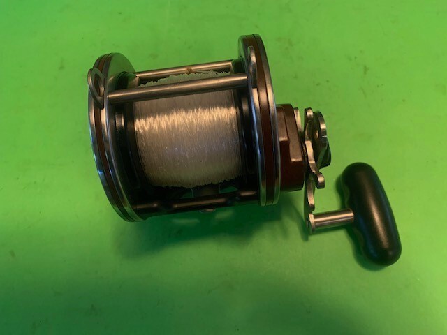 リール PENN 4/0 Special Senator 113H2 Penn Special Senator 4/0 113H2 Conventional Reel