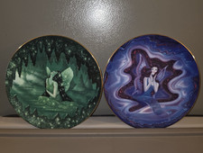 2X VINTAGE FAIRY PLATES 1991 AND 1992 ROYAL WORCESTER FINE BONE CHINA