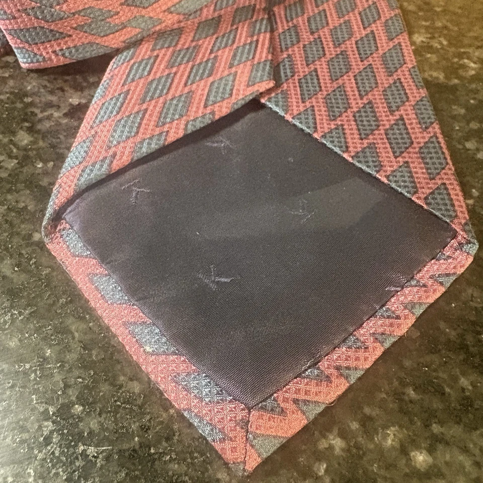 Impresionante Corbata de Cuello Kriziauomo Rosa con Diamantes Azul Marino 100% Seda Hecha en Italia Foto 3 de 4