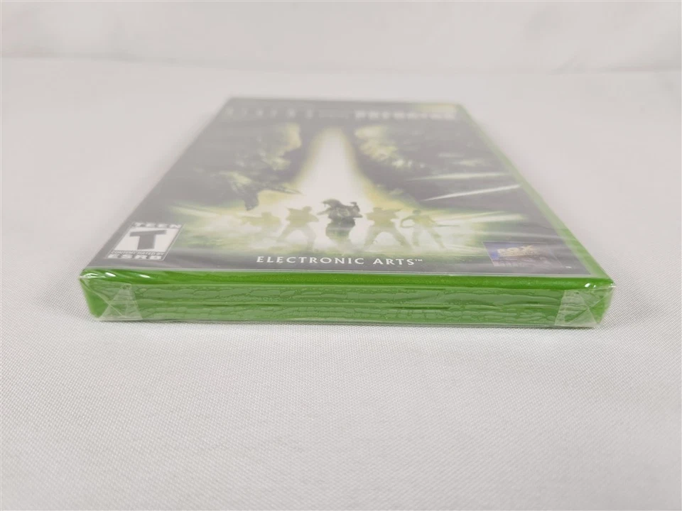 Aliens Versus Predator Extinction - XBox Video Game (Microsoft, 2003) - Image 4 of 4