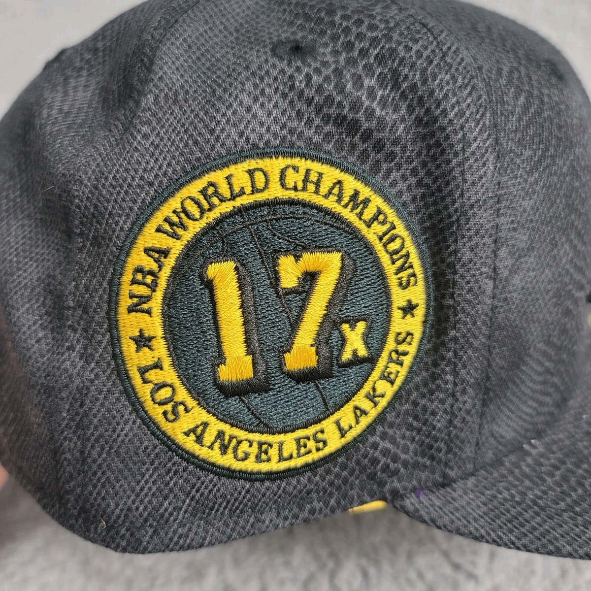 LA Lakers New Era 17x NBA Champions Black Mamba 59FIFTY Fitted Hat
