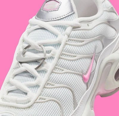 nike air max plus grey and pink