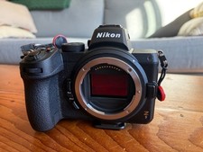 Nikon Z5 24.3MP Mirrorless Camera (24-50mm f/4-6.3 Lens) Peak Design Accessories