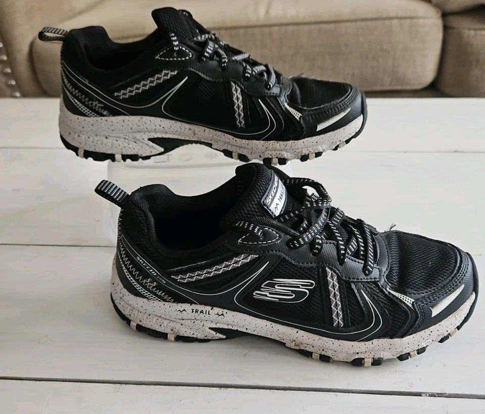 Zapatillas de Trail Running Skechers Negras Blancas para Mujer Talla US 7 Foto 3 de 4