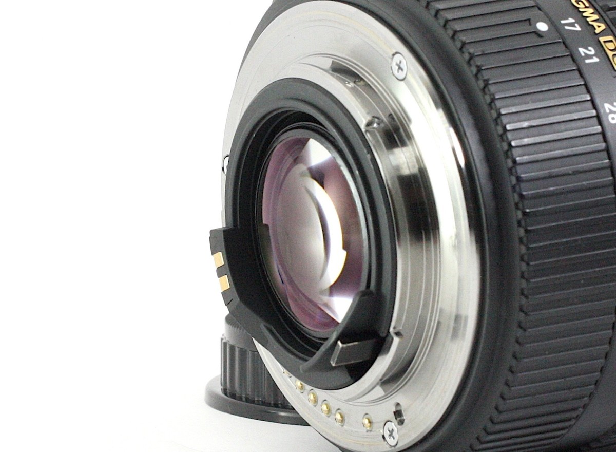 Sigma AF 17-50mm f/2.8 EX DC HSM [N-MINT] Wide Angle Zoom Lens