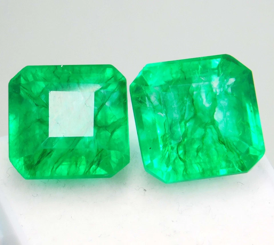 Exquisite 19.40 Ct Natural Colombian Green Emerald Certified 2 PCS Gemstone Pair - Image 3 of 4