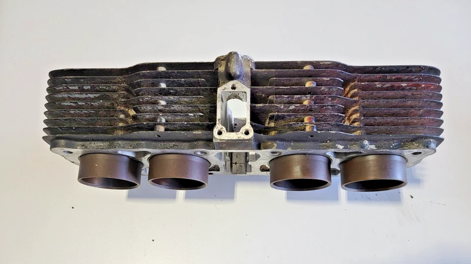 Jarra cilindro B 1975-1976 Honda CB750F Super Sport 750 CB750 Foto 4 de 4